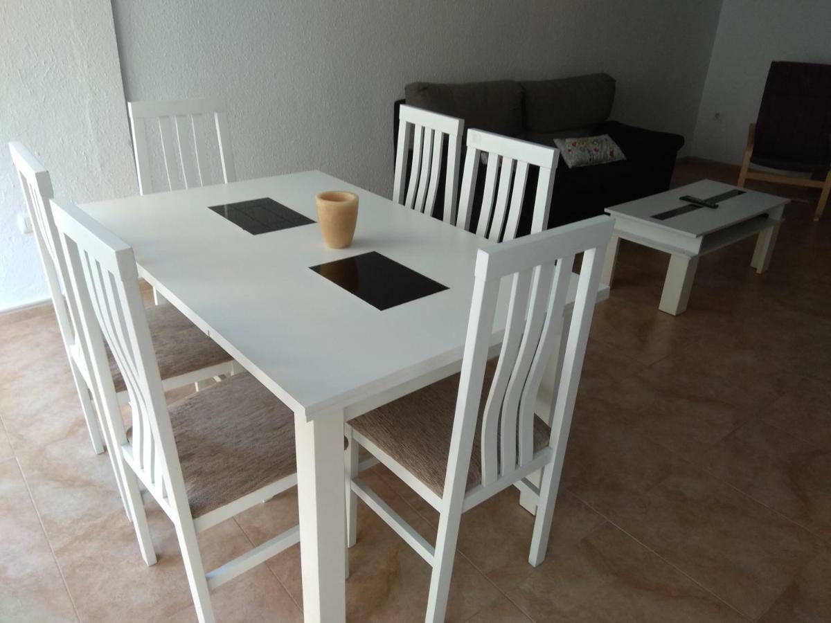 Piso Almeria Playa ภายนอก รูปภาพ