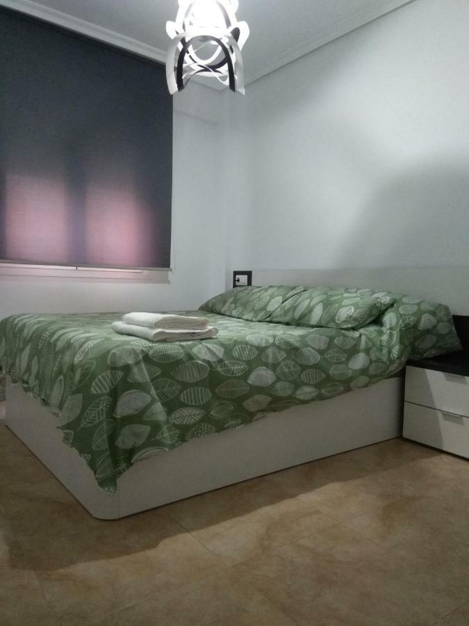 Piso Almeria Playa ภายนอก รูปภาพ